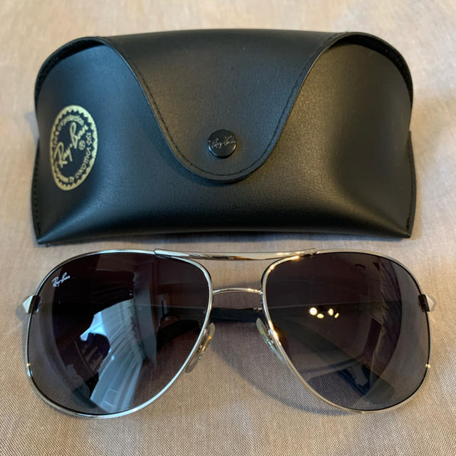 Ray-Ban(レイバン)の【Rayban】レイバンサングラス　ティアドロップ メンズのファッション小物(サングラス/メガネ)の商品写真