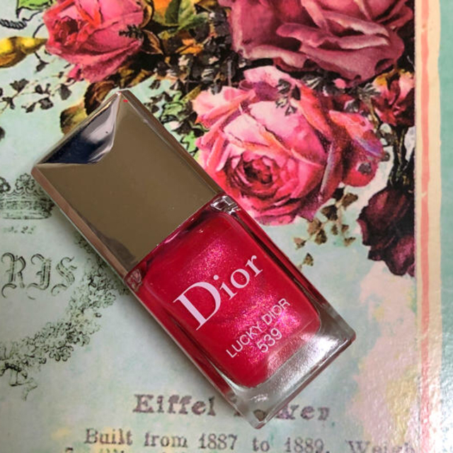 Dior(ディオール)の新品未使用♡ ディオール ヴェルニ 539 LUCKY DIOR マニキュア コスメ/美容のネイル(マニキュア)の商品写真