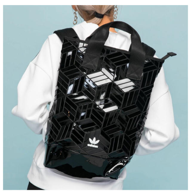 adidas(アディダス)の【新品】adidas Originals  ROLLTOP BACKPACK メンズのバッグ(バッグパック/リュック)の商品写真