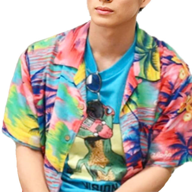 VISION 恐竜Tシャツ キンプリ 平野紫耀 未満警察着用 メンズのトップス(Tシャツ/カットソー(半袖/袖なし))の商品写真
