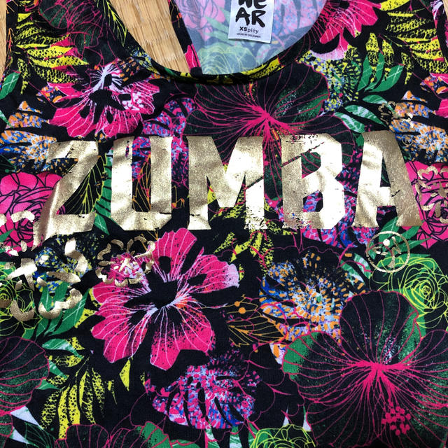 Zumba(ズンバ)の花柄zumbaウェア スポーツ/アウトドアのトレーニング/エクササイズ(その他)の商品写真