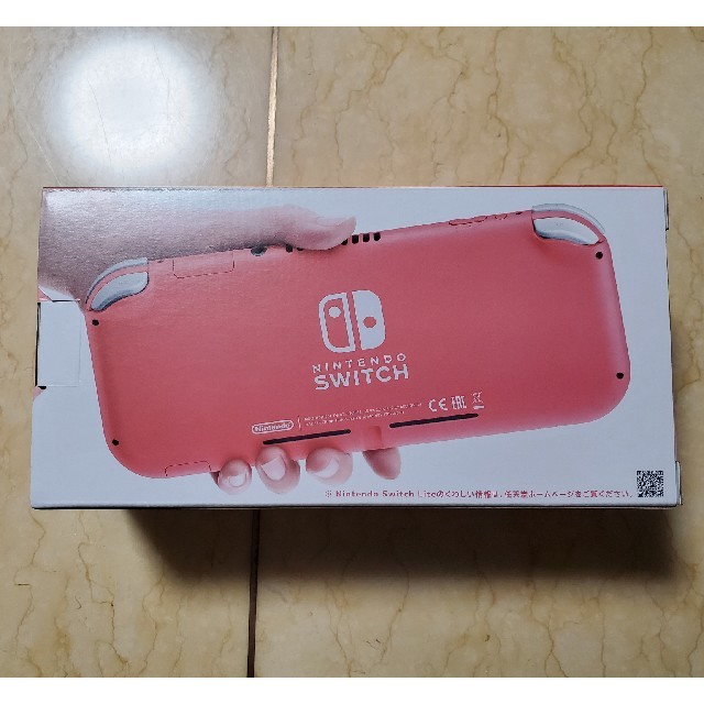 【新品】Nintendo Switch Lite コーラル エンタメ/ホビーのゲームソフト/ゲーム機本体(家庭用ゲーム機本体)の商品写真