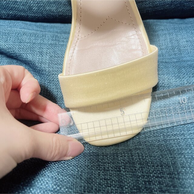 最終値下げ!miumiu クリスタル ビジュー サンダル