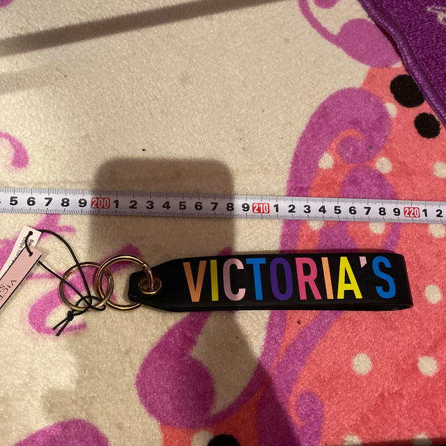 Victoria's Secret(ヴィクトリアズシークレット)のヴィクトリアシークレット★キーホルダー レディースのファッション小物(キーホルダー)の商品写真