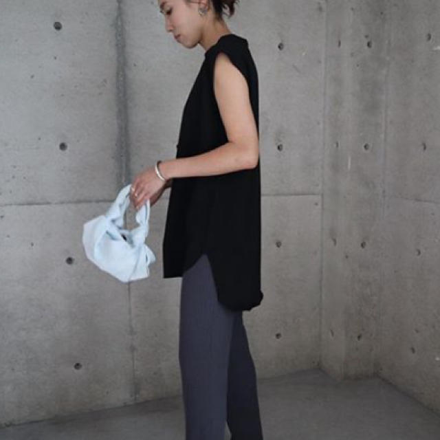 ENFOLD(エンフォルド)のella_selectshop sleeveless round hem T レディースのトップス(Tシャツ(半袖/袖なし))の商品写真