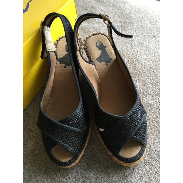 Spick & Span(スピックアンドスパン)の黒 ラメ ウェッジソール サンダル レディースの靴/シューズ(サンダル)の商品写真