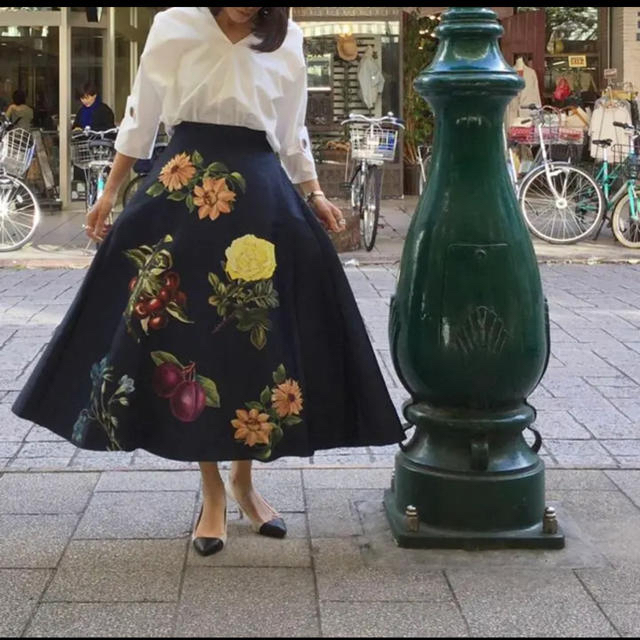 【9/4まで値下げ中】ANGIE  SWITCH  FLARE SKIRT 2