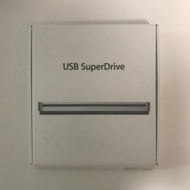 Apple(アップル)のApple USB SuperDrive スマホ/家電/カメラのPC/タブレット(PC周辺機器)の商品写真