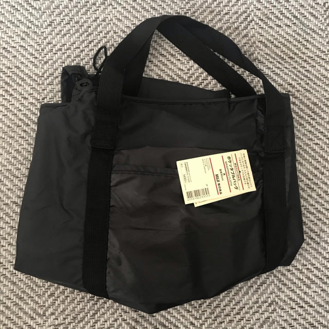 MUJI (無印良品)(ムジルシリョウヒン)の無印良品　ポケッタブルバッグ　黒　新品 レディースのバッグ(エコバッグ)の商品写真