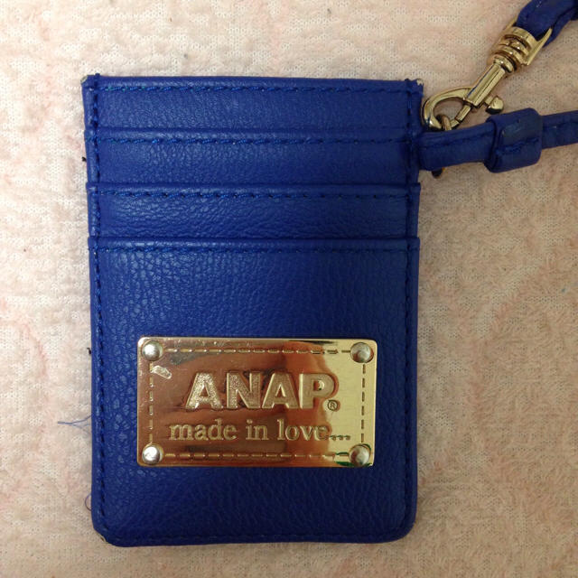 ANAP(アナップ)のANAP パスケース レディースのファッション小物(名刺入れ/定期入れ)の商品写真