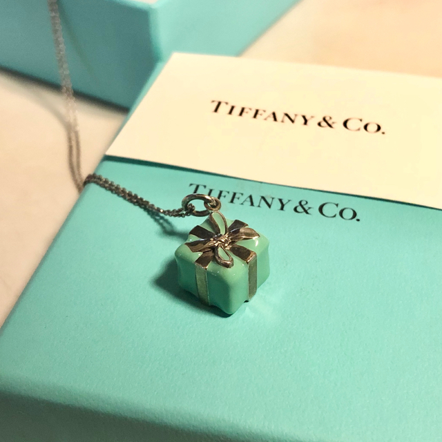 Tiffany & Co.(ティファニー)のTiffany&Co. ネックレス  ブルーボックス チャーム レディースのアクセサリー(ネックレス)の商品写真