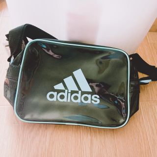 アディダス(adidas)のアディダス adidas エナメルバッグ 【新品未使用】(ショルダーバッグ)