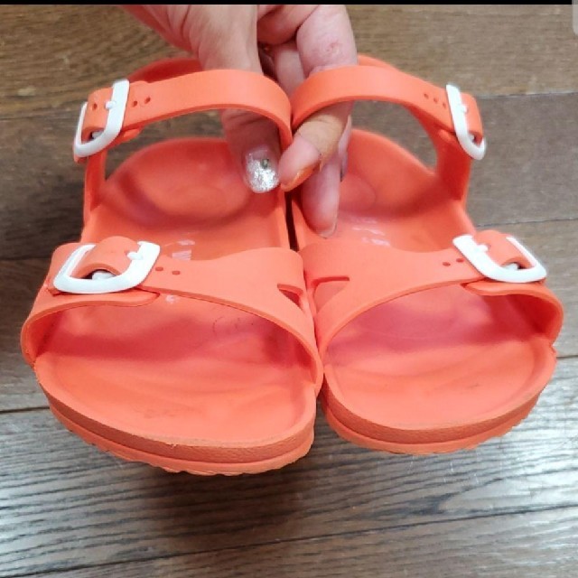 BIRKENSTOCK(ビルケンシュトック)のBIRKENSTOCK　キッズ　サンダル　21cm　男の子女の子 キッズ/ベビー/マタニティのキッズ靴/シューズ(15cm~)(サンダル)の商品写真