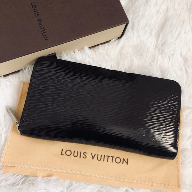 美品　LOUIS VUITTON ルイヴィトン　長財布　ラウンドファスナー　エピ財布