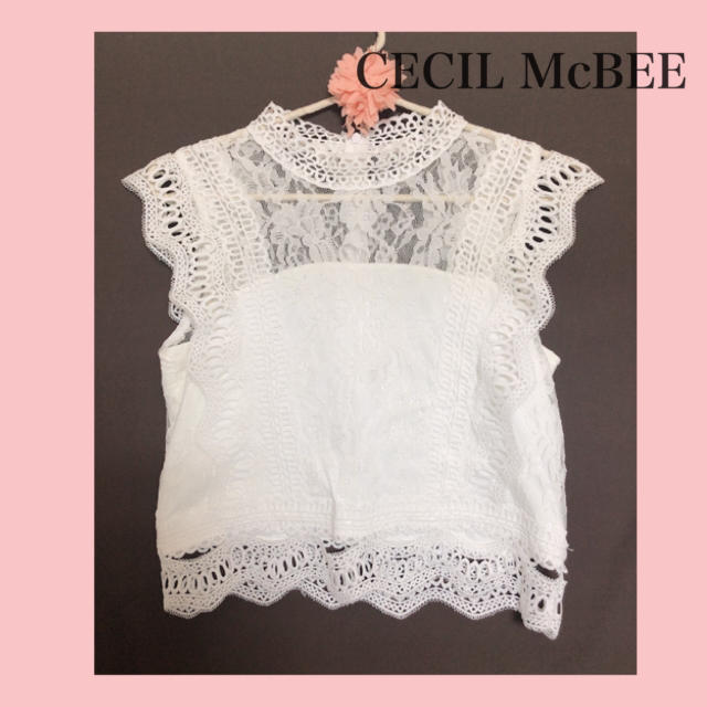 CECIL McBEE(セシルマクビー)の【美品】ホワイトレーストップス♡ レディースのトップス(シャツ/ブラウス(半袖/袖なし))の商品写真