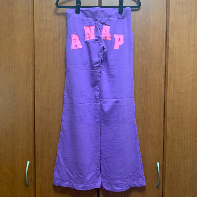 ANAP(アナップ)のANAP スウェット パンツ 紫 レディースのルームウェア/パジャマ(ルームウェア)の商品写真