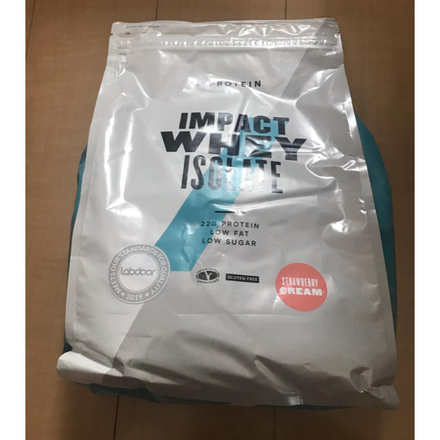 MYPROTEIN(マイプロテイン)のマイプロテイン  isolate アイソレート　ストロベリークリーム　2.5kg 食品/飲料/酒の健康食品(プロテイン)の商品写真