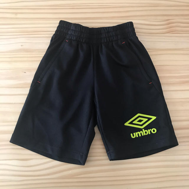 UMBRO(アンブロ)のアンブロ　短パン　ハーフパンツ キッズ/ベビー/マタニティのキッズ服男の子用(90cm~)(パンツ/スパッツ)の商品写真