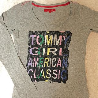 トミーガール(tommy girl)のトミーガール 可愛いTシャツ 美品(Tシャツ(長袖/七分))