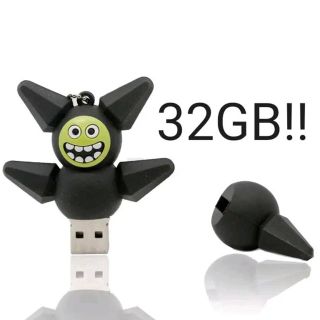 ディズニー(Disney)のレア　メガボット USB　メモリ　 ベイマックス　32GB(PC周辺機器)