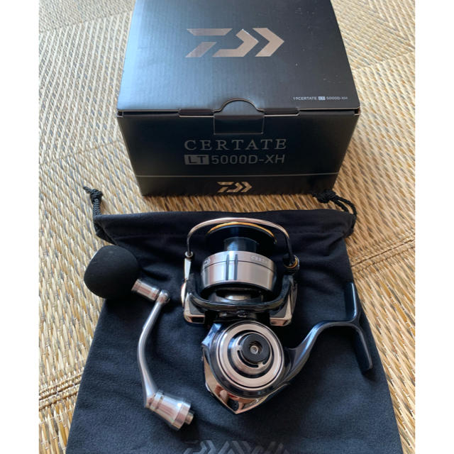 DAIWA(ダイワ)の【未使用品】DAIWA ダイワ19CERTATE セルテートLT5000D-XH スポーツ/アウトドアのフィッシング(リール)の商品写真