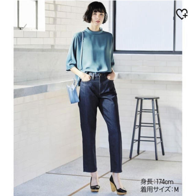 UNIQLO(ユニクロ)の【完売品】ユニクロ ドレープブラウス グリーン Ｍ レディースのトップス(シャツ/ブラウス(長袖/七分))の商品写真