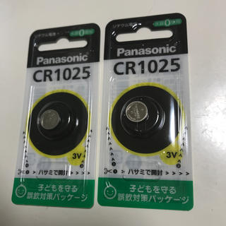 パナソニック(Panasonic)のパナソニック CR1025  2個(バッテリー/充電器)