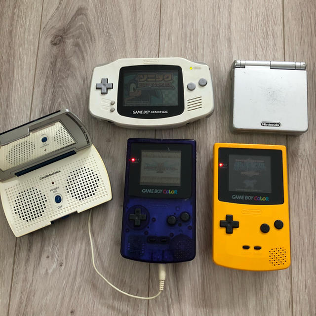 ゲームボーイカラー2台とアドバンスとソフト13本セット