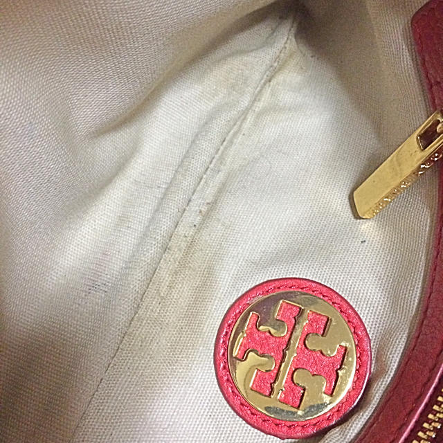 Tory Burch(トリーバーチ)のトリーバーチ 赤チェーンバッグ sale レディースのバッグ(クラッチバッグ)の商品写真