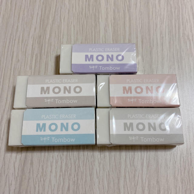 トンボ鉛筆(トンボエンピツ)のMONO SMOKY COLOR 5個セット インテリア/住まい/日用品の文房具(消しゴム/修正テープ)の商品写真