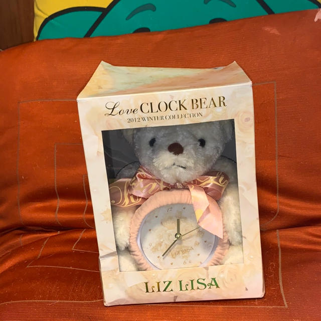 LIZ LISA(リズリサ)のリズリサ、テディベア　ぬいぐるみ　時計　新品　非売品 エンタメ/ホビーのおもちゃ/ぬいぐるみ(ぬいぐるみ)の商品写真