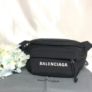 バレンシアガ(Balenciaga)の未使用に近い★　バレンシアガ　ボディバッグ　ウィール　黒(ボディバッグ/ウエストポーチ)