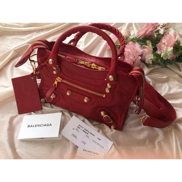 正真正銘本物　新品未使用！BALENCIAGAバレンシアガ　ミニ シティ　レッドレディース