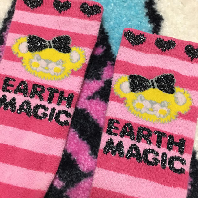 EARTHMAGIC(アースマジック)のアースマジック★マフィーちゃんソックス★13~16位かな？ キッズ/ベビー/マタニティのこども用ファッション小物(靴下/タイツ)の商品写真