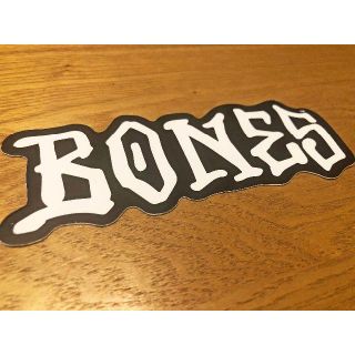 パウエル(POWELL)のBONES ボーンズ ステッカー 黒×白(スケートボード)