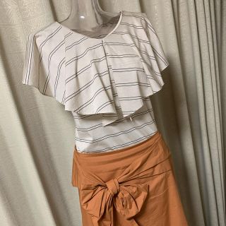 ザラ(ZARA)のLESTERA❣️体型カバー涼しいカットソー❣️一捻りボーダー(カットソー(半袖/袖なし))