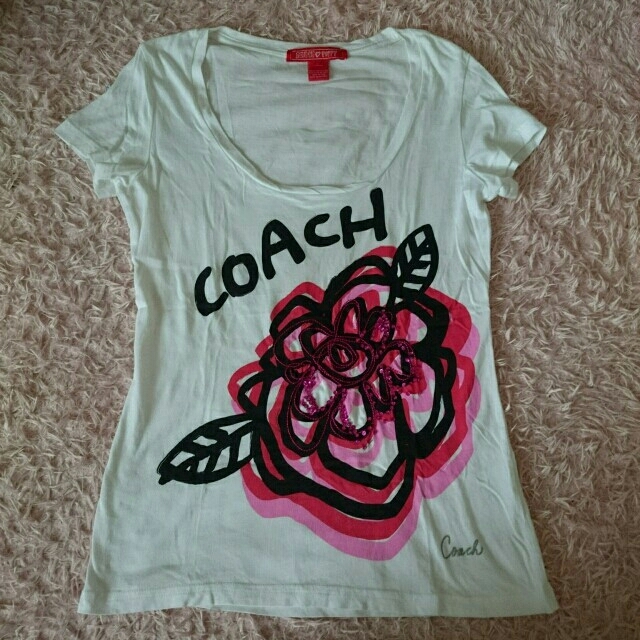 COACH(コーチ)のCOACHのTシャツとケース レディースのトップス(Tシャツ(半袖/袖なし))の商品写真