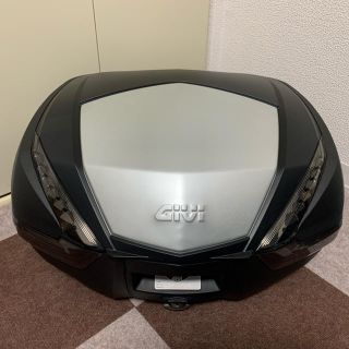 GIVI リアボックス 47L モノキー V47シリーズ (装備/装具)