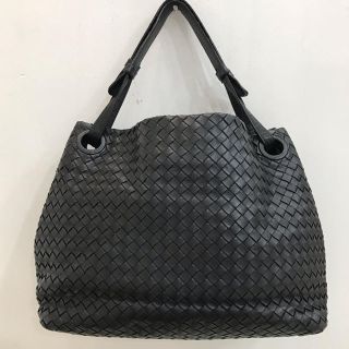 ボッテガヴェネタ(Bottega Veneta)のこう様専用　ボッテガヴェネタ　イントレチャート  ショルダーバッグ　黒(ショルダーバッグ)