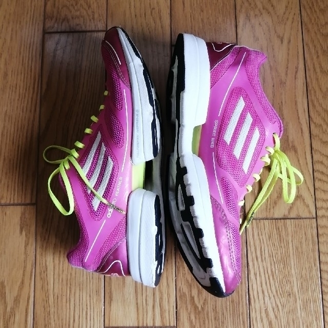 adidas(アディダス)の☆adidas adizero ランニングシューズ 24.5cm スポーツ/アウトドアのランニング(シューズ)の商品写真