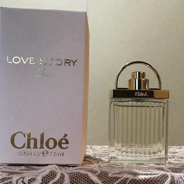 Chloe(クロエ)のクロエ　ラブストーリーオードパルファム　7.5ml コスメ/美容の香水(香水(女性用))の商品写真