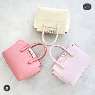 ジルバイジルスチュアート(JILL by JILLSTUART)のジルバイジルスチュアート ❤︎ ビジューロイヤルトート　ホワイト (トートバッグ)