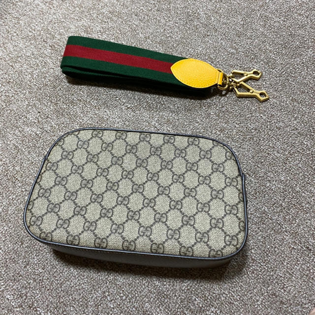 Gucci(グッチ)のgucci スプリーム　バッグ レディースのバッグ(ショルダーバッグ)の商品写真