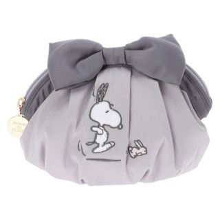 メゾンドフルール(Maison de FLEUR)のMaison de FLEUR SNOOPY スヌーピー サテンリボンポーチ(ポーチ)