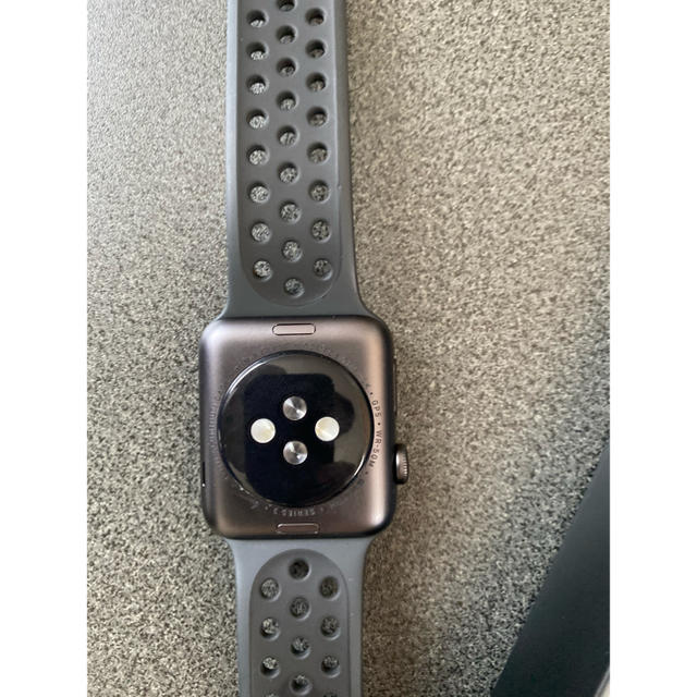 Apple Watch(アップルウォッチ)の値下げ　Apple Watch series3 NIKE メンズの時計(腕時計(デジタル))の商品写真