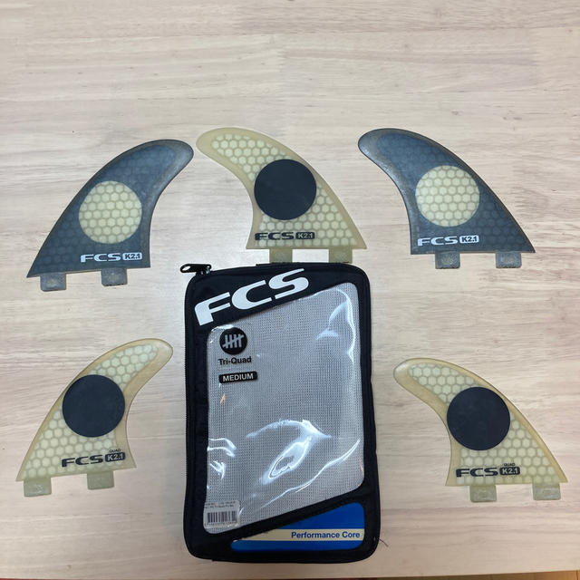 FCS K2.1 QUAD TRI(セットケース付)＋タッパー