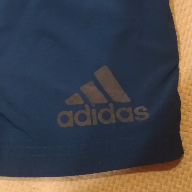 adidas(アディダス)のアディダス　ショートパンツ　ハーフパンツ　130cm  キッズ/ベビー/マタニティのキッズ服男の子用(90cm~)(パンツ/スパッツ)の商品写真