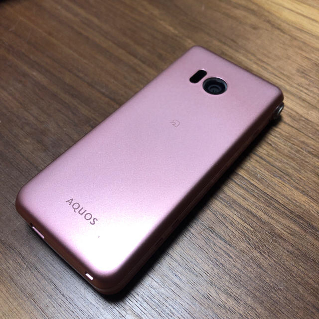 AQUOS(アクオス)の【docomo】ガラケー SH-01J 【AQUOS】 スマホ/家電/カメラのスマートフォン/携帯電話(携帯電話本体)の商品写真