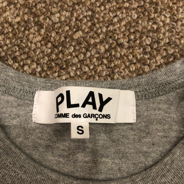 COMME des GARCONS(コムデギャルソン)のTシャツ COMME DES GARÇONS PLAY 美品！グレー レディースのトップス(Tシャツ(半袖/袖なし))の商品写真