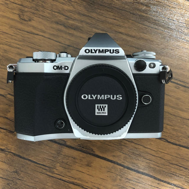 OLYMPUS オリンパス OM-D E-M5 Mark II ボディのみOLYMPUS